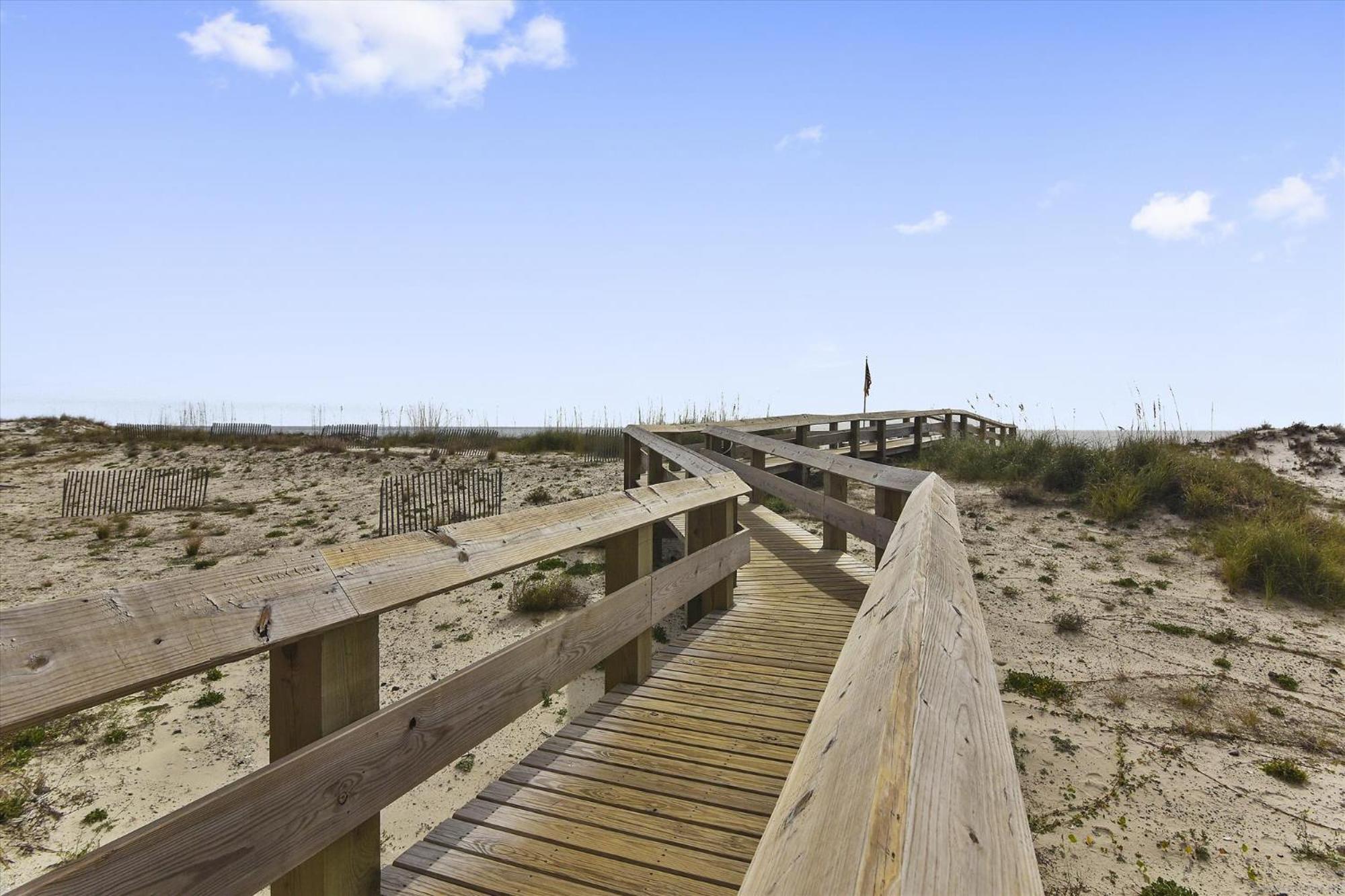 Phoenix Gulf Shores Unit 1702 Номер фото